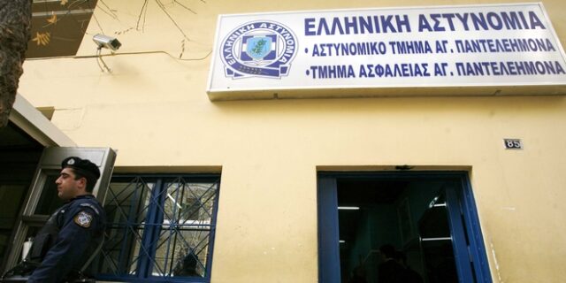 Άγιος Παντελεήμονας: Επιτέθηκε με μαχαίρι και οξύ σε αστυνομικούς κατά τη διάρκεια έξωσης
