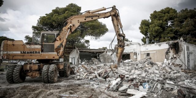 Παραλία Σχινιά: Αυθαίρετα τέλος – Έρχονται τα …ΚΕΛ