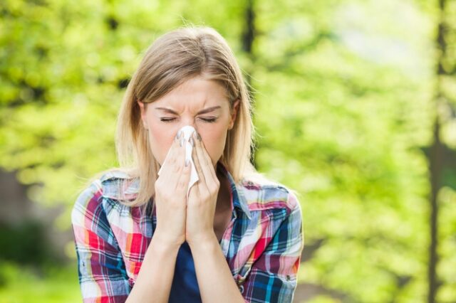 Εποχικές αλλεργίες: Γιατί συμβαίνει και ποιοι πρέπει να είναι πιο προσεκτικοί