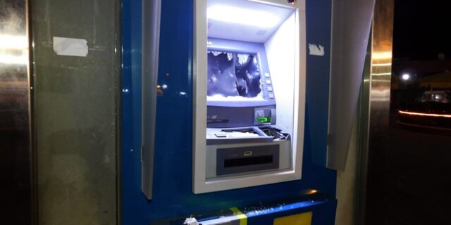 Απόπειρες διάρρηξης με ανατίναξη ΑΤΜ σε Άγιο Στέφανο και Κηφισιά