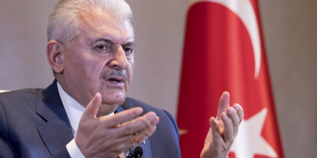 Τι προβλέπει η συμφωνία για τους πρόσφυγες που “παγώνουν” οι Τούρκοι