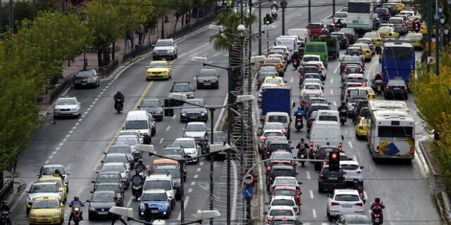 Ξεκίνησε η έξοδος των εκδρομέων του Πάσχα – Μποτιλιάρισμα στην Εθνική