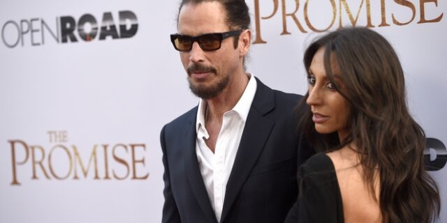Η σύζυγος του Chris Cornell στηρίζει τη μάχη κατά των εξαρτήσεων