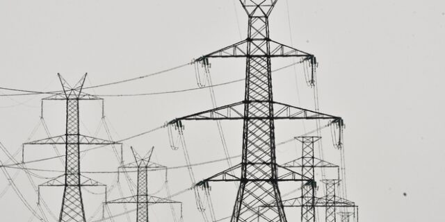 Έφοδος της ΔΕΗ στα Βαλκάνια με πρώτο σταθμό τα Σκόπια