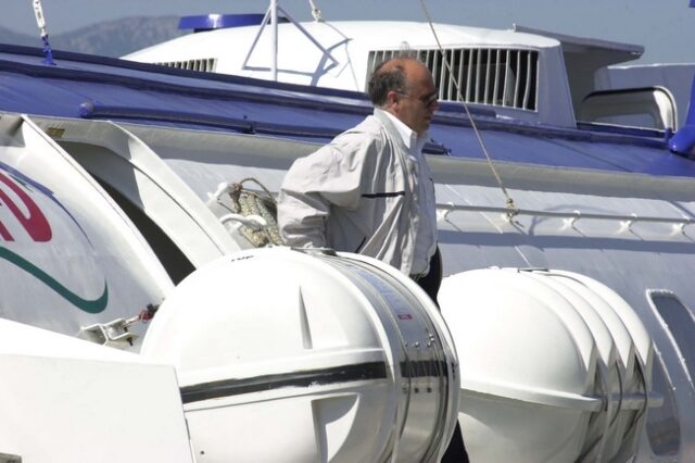 Μηχανική βλάβη στο FLYING DOLPHIN XVII στο λιμάνι των Σπετσών