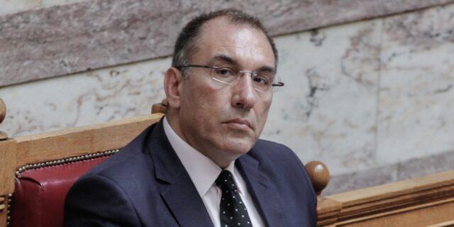 Έτοιμη η πρόταση μομφής εναντίον του Δημήτρη Καμμένου