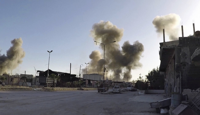 Συρία: 14 νεκροί από επίθεση με πυραύλους σε στρατιωτικό αεροδρόμιο – Ισραήλ “δείχνουν” Μόσχα και Δαμασκός