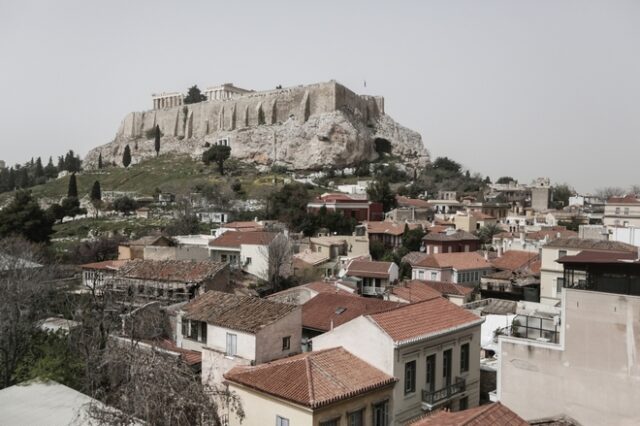 Κυριακή των Βαΐων με σκόνη και βροχές