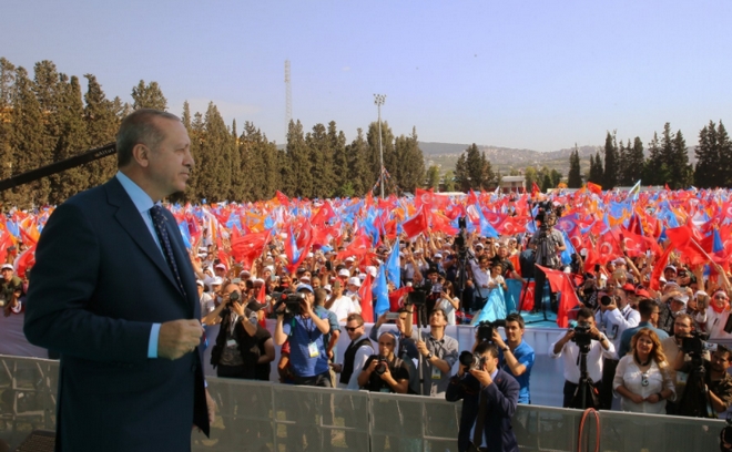 Το προεκλογικό μπαχτσίσι του Ερντογάν