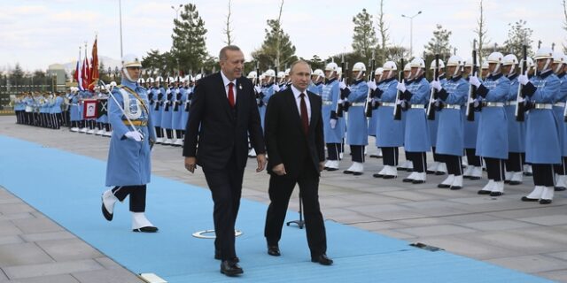 Πούτιν – Ερντογάν δίνουν χέρια για την παράδοση των S-400