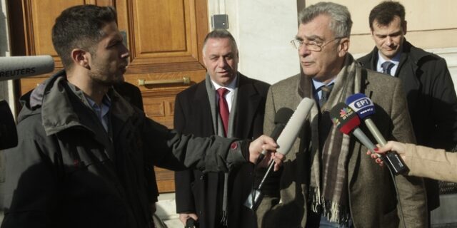 Δήμαρχος Λέσβου: Η κυβερνητική αδράνεια προκάλεσε τα χθεσινά επεισόδια