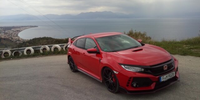 Στους ελληνικούς δρόμους με το Honda Civic Type R