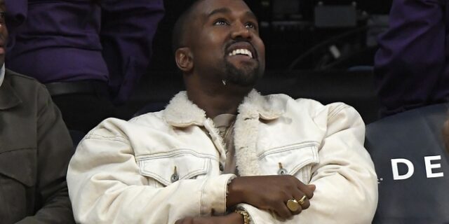 O Kanye West “σολάρει” ξανά: “Σκλάβος για 400 χρόνια; Αυτό είναι επιλογή”
