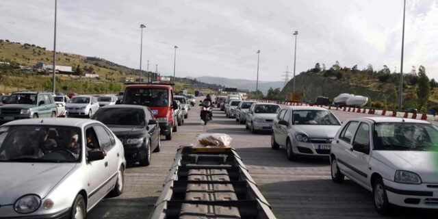 Επιστρέφουν οι εκδρομείς του Πάσχα- Σημειωτόν η επιστροφή από την Κόρινθο έως την Ελευσίνα