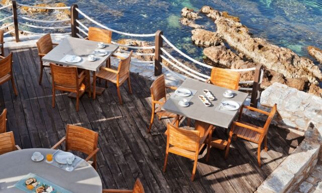 Γεύσεις από το πιο ρομαντικό ξενοδοχείο της Ελλάδας