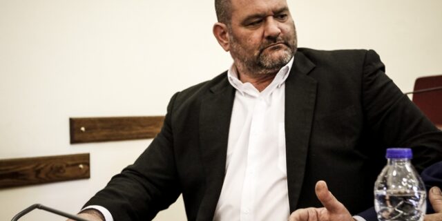 Υπό διάλυση η Χρυσή Αυγή: Ανεξαρτητοποιείται ο ευρωβουλευτής Γιάννης Λαγός