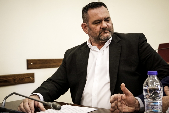Βουλή: 15ήμερος αποκλεισμός και περικοπή αποζημίωσης στον αμετανόητο Λαγό