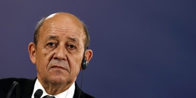 Η Γαλλία θα αναλάβει πρωτοβουλίες “από τη Δευτέρα” για τη Συρία