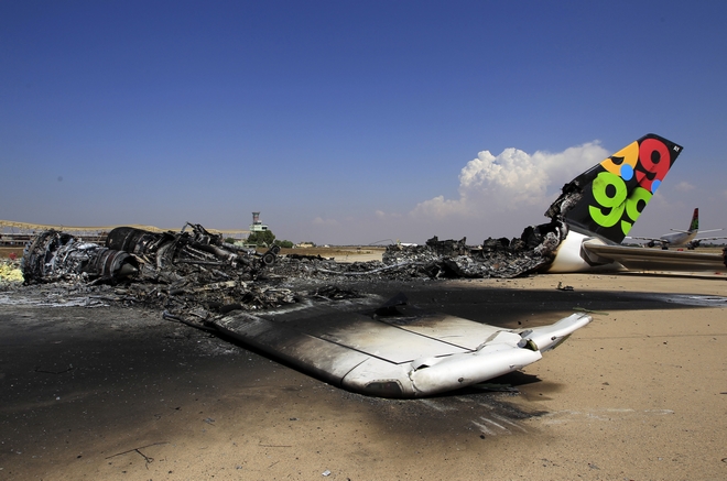 Λιβύη: Πύραυλοι σε αεροδρόμιο της Τρίπολης
