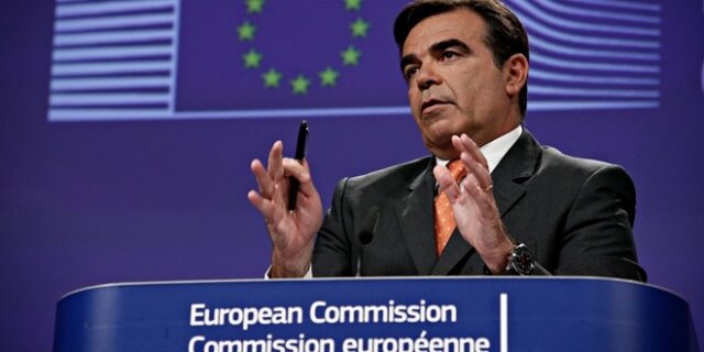 “Ουδέν σχόλιον” από την Κομισιόν για την μη έκδοση της Μαρίας Εφίμοβα