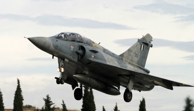 Εντοπίστηκε ο καταγραφέας πτήσης του Mirage 2000-5 σε βάθος 800 μέτρων