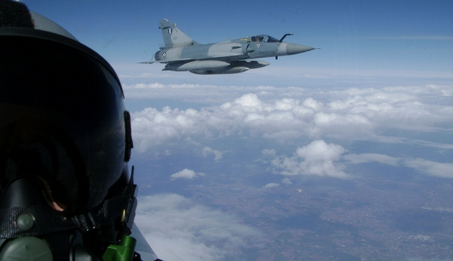 Πτώση Mirage 2000-5: “Οι καιρικές συνθήκες δημιούργησαν πρόβλημα στον σμηναγό”