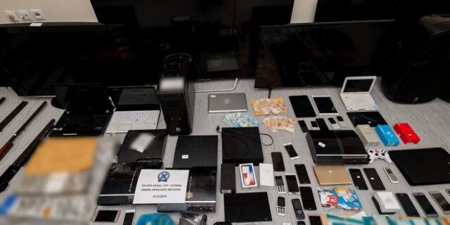 Πωλούσαν “φύκια” αλλά ζούσαν με “μεταξωτές κορδέλες” – Τέλος στην απάτη “μαΐμου” αγγελιών πώλησης αυτοκινήτων