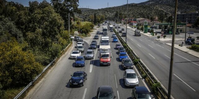 Όπου φύγει, φύγει: Κορυφώνεται η έξοδος των εκδρομέων