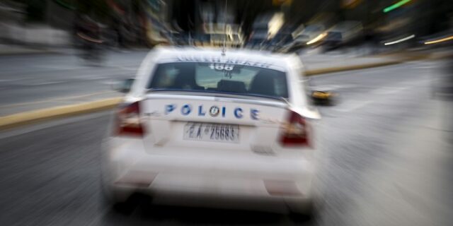 Για κροτίδες τον έψαχναν, απάτη με “μαϊμού” φοιτητικές τηλεφωνικές συνδέσεις ανακάλυψαν