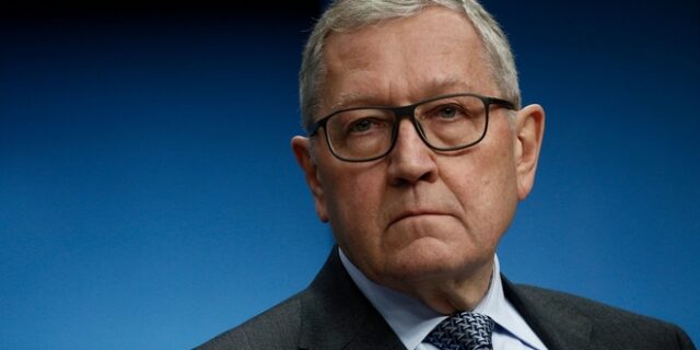 Ρέγκλινγκ: Ανοιχτός σε μελλοντική συζήτηση για τους δημοσιονομικούς στόχους