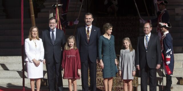 Και οι βασίλισσες μαλλιοτραβιούνται – Ασύλληπτη “κατινιά”