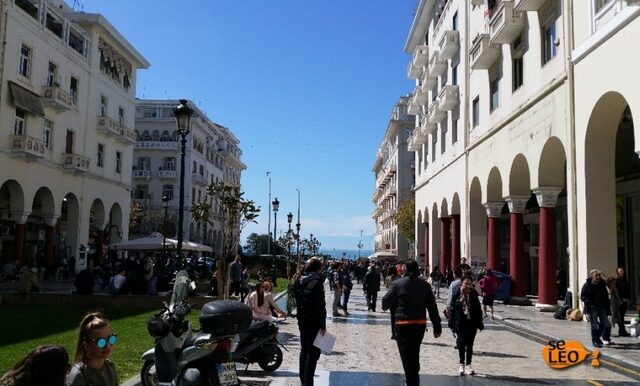 Γραφείο τελετών στη Θεσσαλονίκη τρολάρει τους υποψήφιους πελάτες του