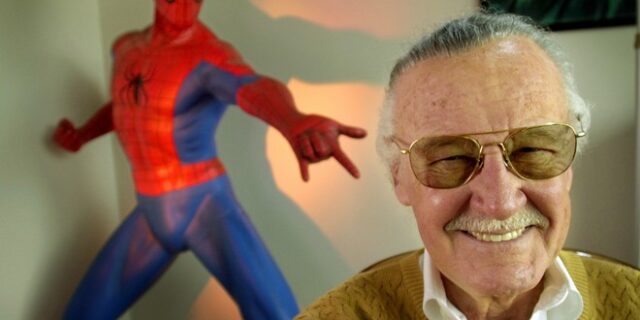 Stan Lee: Μασέζ κατηγορεί τον 95χρονο δημιουργό του Spider-Man για σεξουαλική παρενόχληση