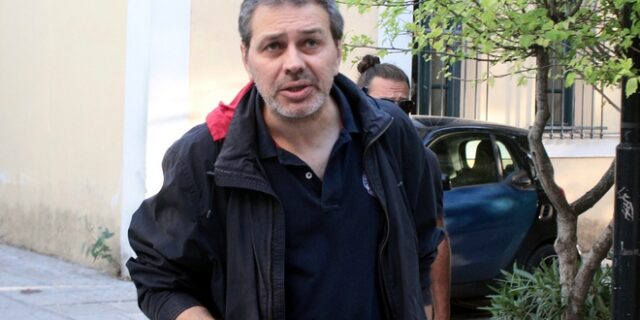 Ο Στέφανος Χίος πυροβόλησε στον αέρα για εκφοβισμό δικαστικού επιμελητή