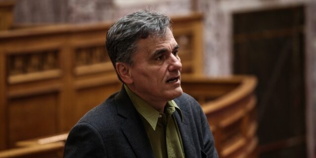 Τσακαλώτος στην Κ.Ο. του ΣΥΡΙΖΑ: Το πρόγραμμα τελειώνει τον Αύγουστο