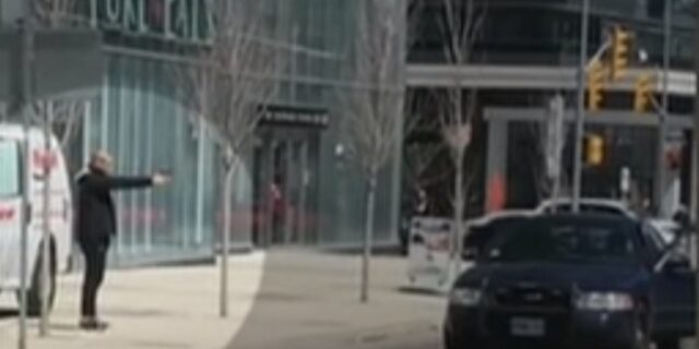 Συγκλονιστικές μαρτυρίες από το Τορόντο: Οδηγούσε σαν τρελός – Δύο άνθρωποι πέθαναν μπροστά στα μάτια μου