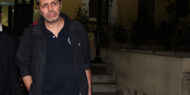 Ποινική δίωξη για τον Στέφανο Χίο