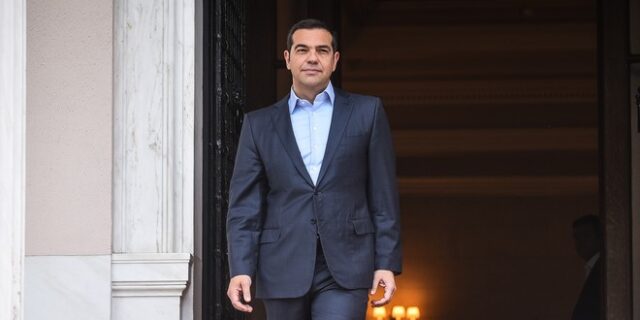 Τηλεφωνική επικοινωνία Τσίπρα – Κόντε για Ευρωζώνη και προσφυγικό