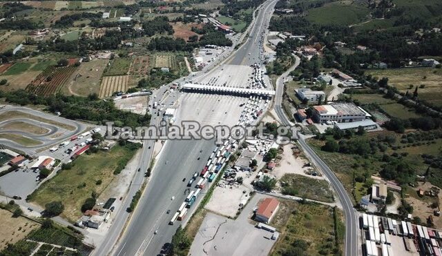 Εντυπωσιακά πλάνα: Η ουρά με τα πούλμαν των οπαδών του ΠΑΟΚ από drone