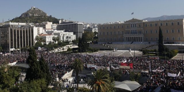 8 Χρόνια Μνημόνιο: Καθημερινές ιστορίες ανθρώπων που στάθηκαν όρθιοι