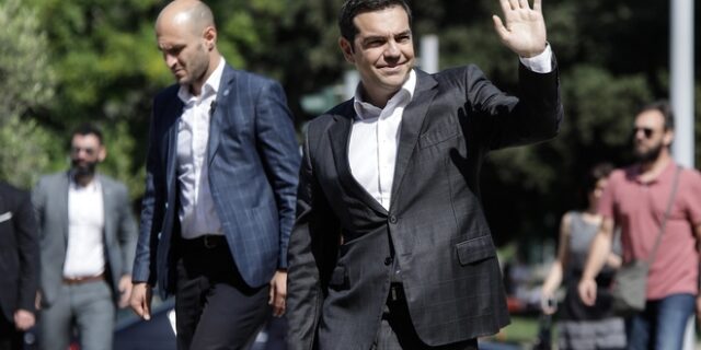“Θα δώσει τη 13η σύνταξη ο Τσίπρας”