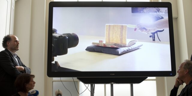 Σαν σήμερα εκδίδεται το ημερολόγιο της Άννας Φρανκ