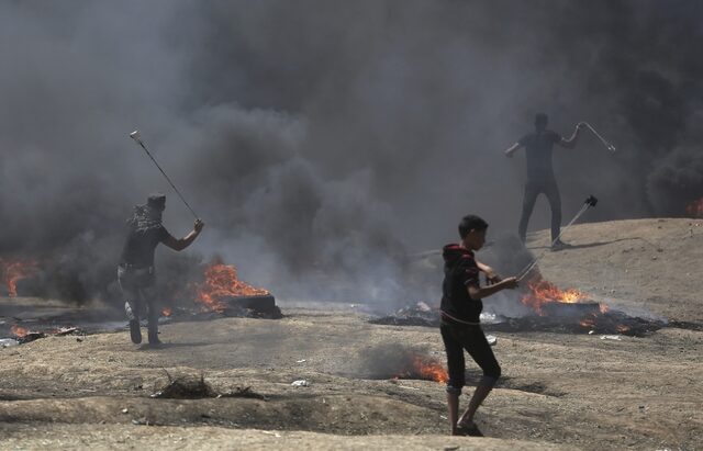 Συγκρούσεις στη Γάζα πριν τα εγκαίνια της πρεσβείας των ΗΠΑ: Νεκροί και τραυματίες