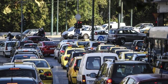 Περίπου 105.000 θα είναι φέτος οι πωλήσεις νέων ΙΧ