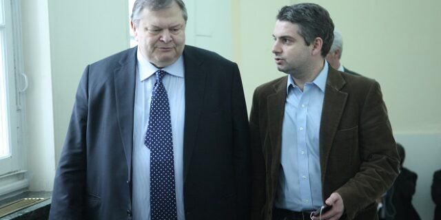 Δημόσιος καβγάς Βενιζέλου-Κωνσταντινόπουλου για την αναδοχή