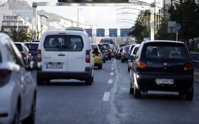 Λήγει σήμερα η προθεσμία για τα τέλη κυκλοφορίας