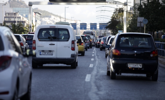 Λήγει σήμερα η προθεσμία για τα τέλη κυκλοφορίας