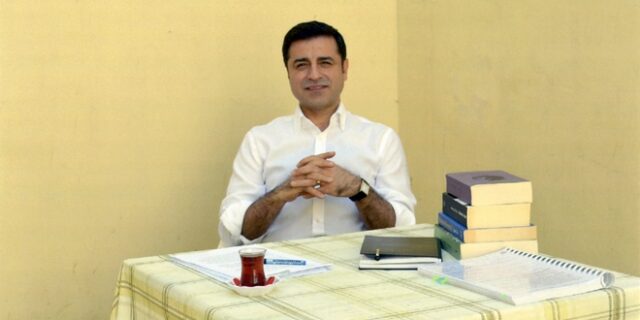 Τουρκία: Απορρίφθηκε αίτημα αποφυλάκισης του υποψηφίου του κουρδικού κόμματος