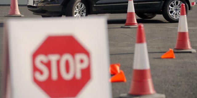 Η κάμερα στο αυτοκίνητο κατά την εξέταση οδήγησης θα εξαλείψει τα φαινόμενα “λαδώματος”