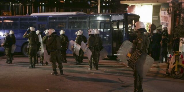 Μυτιλήνη: Επεισόδια και πετροπόλεμος από ακροδεξιούς μετά την πορεία